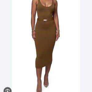 NWT Khaki’s knit Midi Dress with Belt